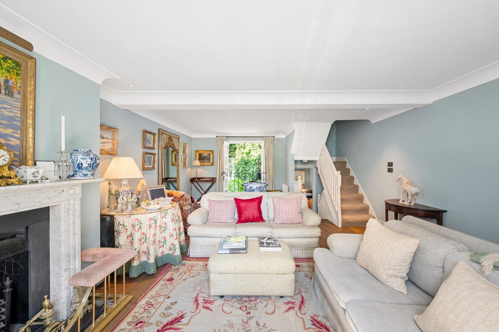 House in London, Lot's Village, Earl's Court - View 4