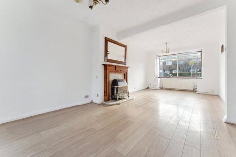 3 bedroom semi-detached house for sale, Lynhurst Crescent, Hillingdon, Middlesex, UB10