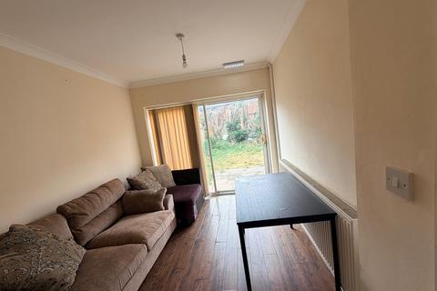 6 bedroom terraced house to rent, Rednal, Birmingham B45