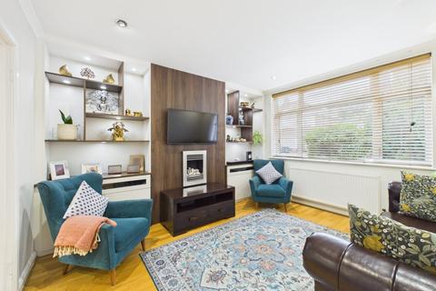 3 bedroom semi-detached house for sale, Little Reeves Avenue, Amersham, Buckinghamshire, HP7