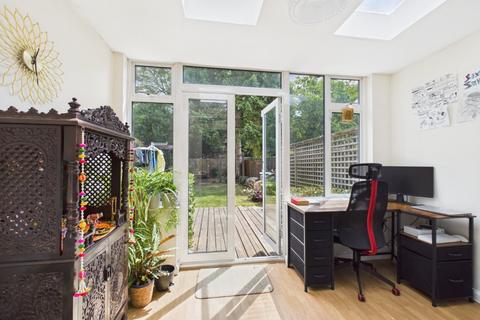 3 bedroom semi-detached house for sale, Little Reeves Avenue, Amersham, Buckinghamshire, HP7