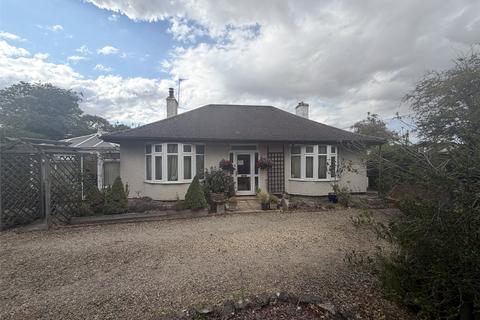 3 bedroom bungalow for sale, Shilton Road, Carterton, Oxfordshire