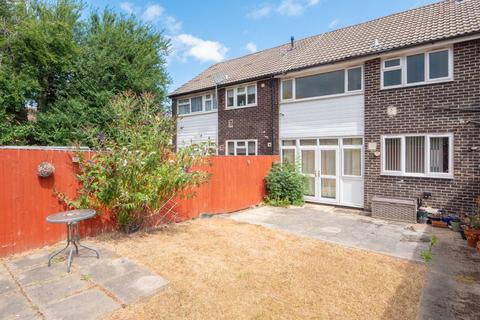3 bedroom terraced house for sale, Rycroft Drive, Leeds