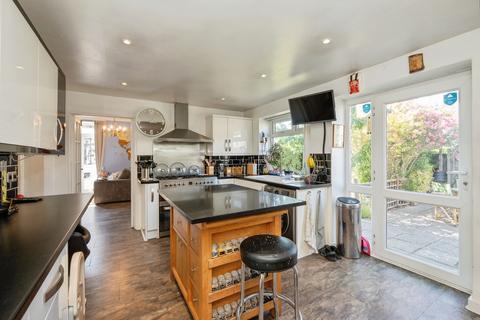 4 bedroom semi-detached house for sale, Folkestone Road, Dover, Kent, CT17