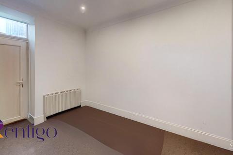 2 bedroom flat for sale, Wickham Road, London, SE4