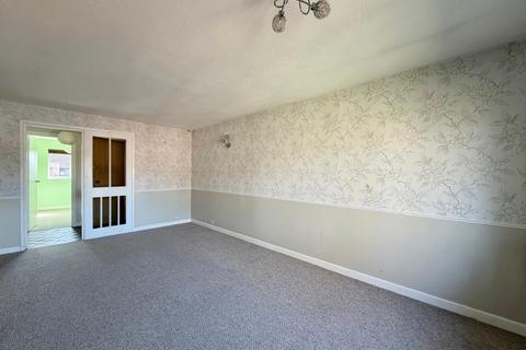 2 bedroom flat for sale, Manor Fields, Horsham