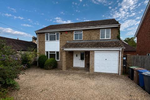 4 bedroom detached house to rent, The Street, Holywell Row, Suffolk, IP28
