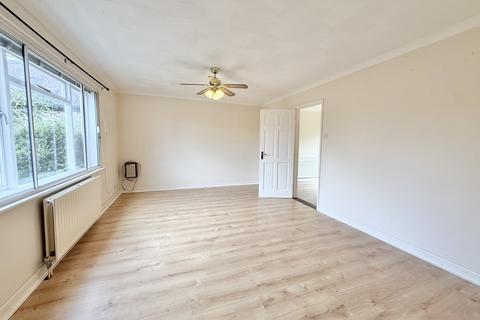 4 bedroom detached house to rent, The Street, Holywell Row, Suffolk, IP28