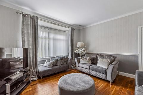 3 bedroom detached house to rent, Etive Avenue, Bearsden, Glasgow, Lanarkshire