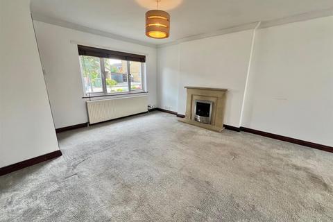3 bedroom semi-detached house for sale, Cotswold Mews, Kirkburton, Huddersfield