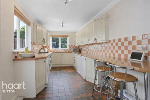 Carshalton Road, Sutton