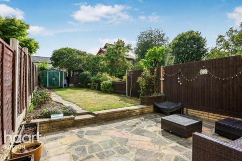 4 bedroom semi-detached house for sale, Carshalton Road, Sutton