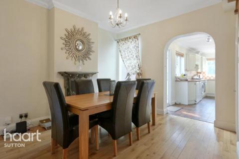 4 bedroom semi-detached house for sale, Carshalton Road, Sutton