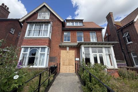 Detached house for sale, 44 Kirkley Cliff Road, Lowestoft, Suffolk NR33 0DF