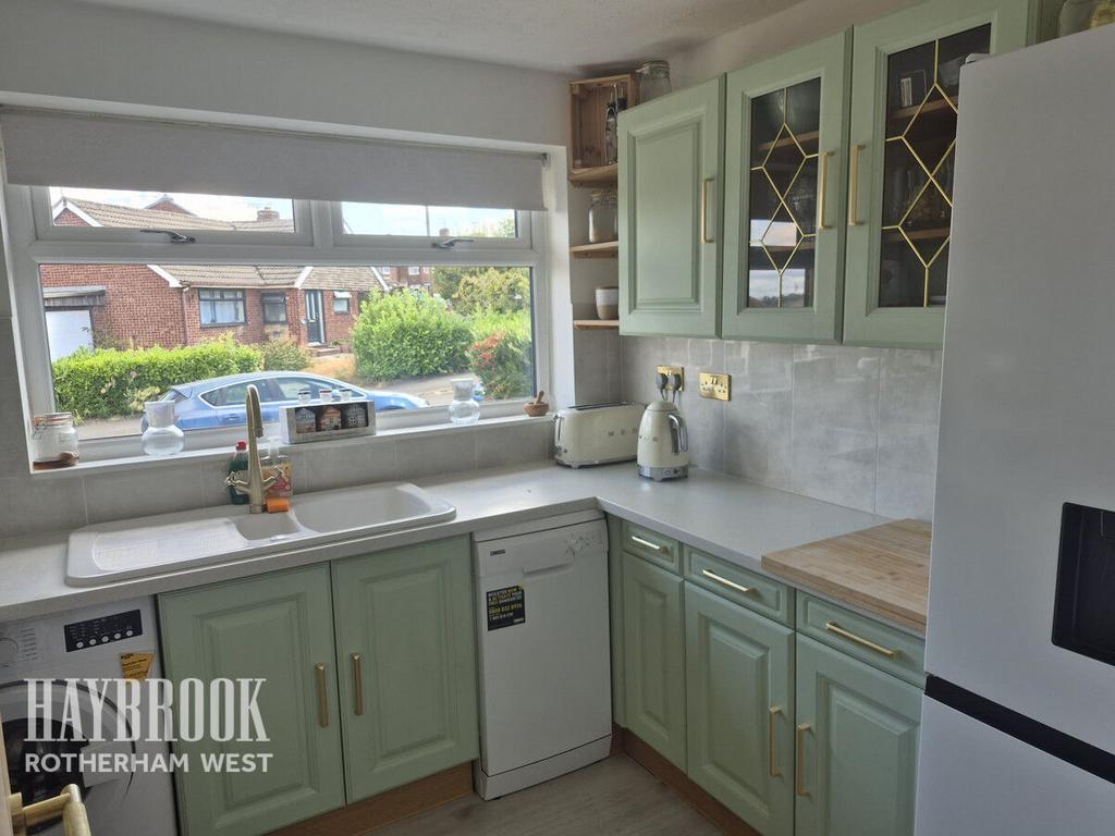 House in Rotherham, Brinsworth - View 2