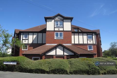 2 bedroom flat to rent, Pennhouse Avenue, Wolverhampton, WV4