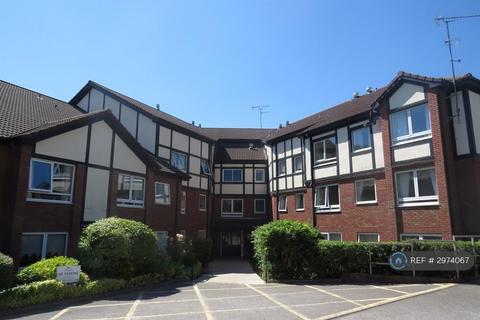 2 bedroom flat to rent, Pennhouse Avenue, Wolverhampton, WV4