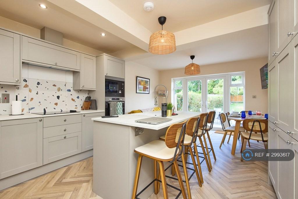 Barrington Road, Solihull, B92