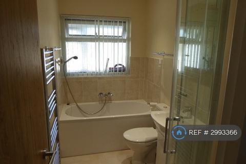 3 bedroom maisonette to rent, Pen-Y-Graig Rhiwbina, Cardiff, CF14