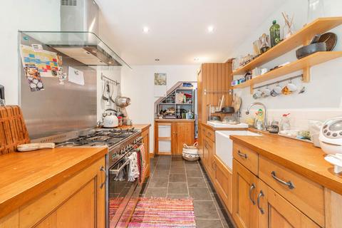 West Chantry, Harrow, HA3