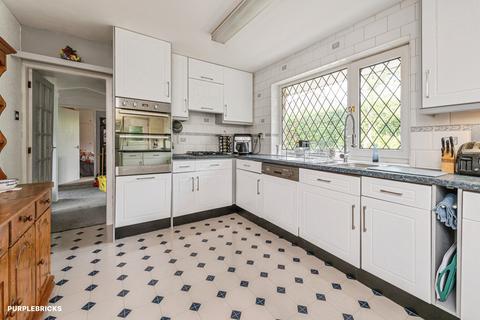 3 bedroom detached bungalow for sale, Town End Road, Holmfirth, HD9