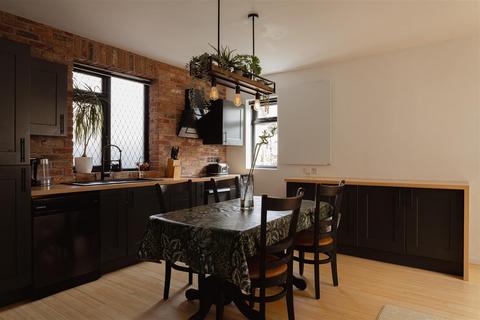3 bedroom semi-detached house for sale, West Street, Dorking