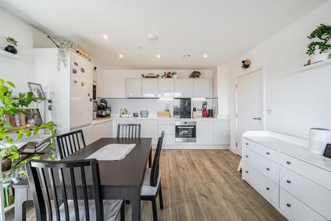 2 bedroom house for sale, Pump Lane, Hayes, UB3