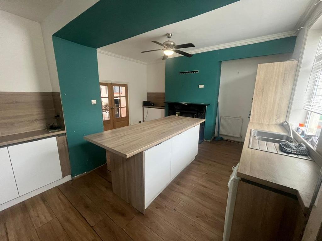 Kitchen, open plan living