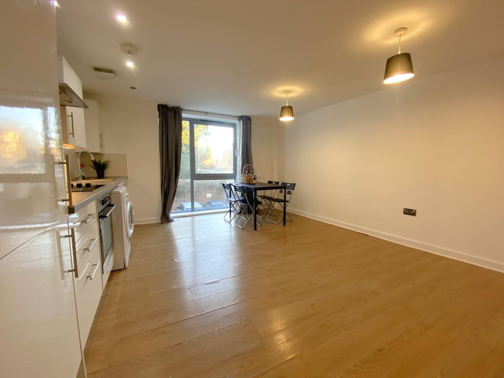 Apartment in Cardiff - View 2