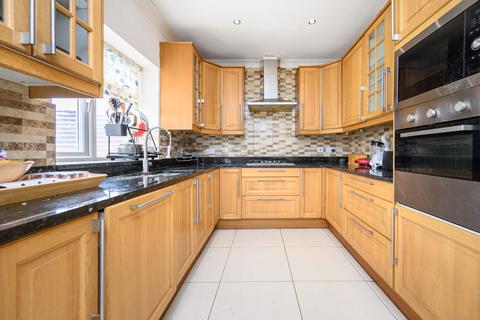 4 bedroom semi-detached house to rent, Westcroft Way, Cricklewood, London, NW2