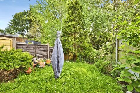 2 bedroom terraced house to rent, Summerhouse View, Yeovil, BA21
