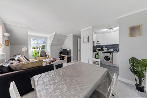 2 bedroom flat for sale, Wilderspool Causeway, Egremont Court Wilderspool Causeway, WA4