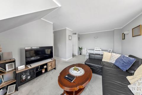 2 bedroom flat for sale, Wilderspool Causeway, Egremont Court Wilderspool Causeway, WA4