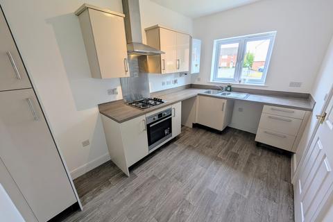 3 bedroom semi-detached house to rent, Bloomery Circle, Newport,