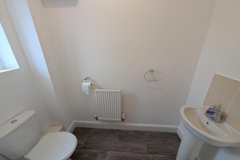 3 bedroom semi-detached house to rent, Bloomery Circle, Newport,