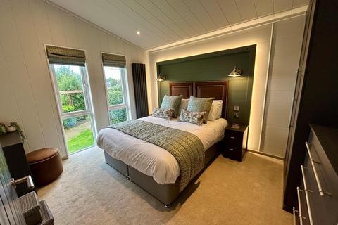 3 bedroom lodge for sale, 2023 Prestige Glass House Oyster Bay Coastal and Country Retreat, Goonhavern TR4