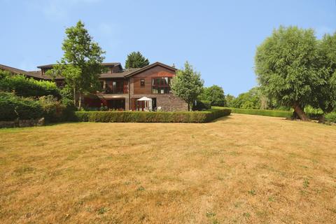 2 bedroom flat for sale, Stoneleigh Road, Bubbenhall, Coventry, Warwickshire, CV8