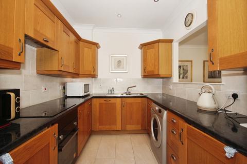 2 bedroom flat for sale, Stoneleigh Road, Bubbenhall, Coventry, Warwickshire, CV8