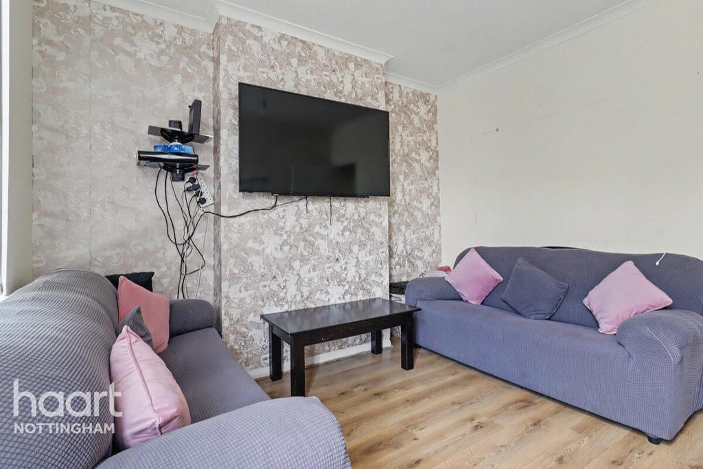 House in Nottingham, Hyson Green - View 5