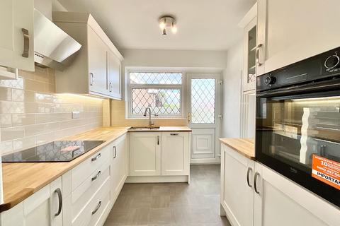 3 bedroom property for sale, Moss Park Avenue, Stoke-On-Trent ST9