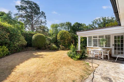 4 bedroom detached house for sale, Woodstock, West Clandon, GU4