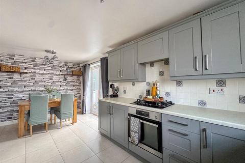 3 bedroom detached house for sale, Kempe Way, Weston-Super-Mare BS24