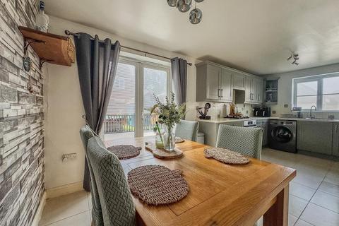 3 bedroom detached house for sale, Kempe Way, Weston-Super-Mare BS24