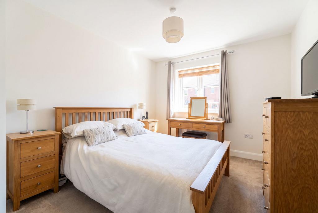 Apartment in Solihull - More