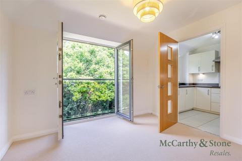 2 bedroom apartment for sale, Deans Park Court, Kingsway, Stafford