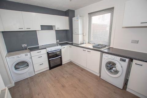 2 bedroom maisonette to rent, Whinnyhill Crescent, Inverkeithing, KY11