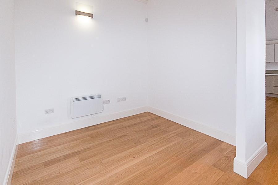 Apartment in Warley - View 3