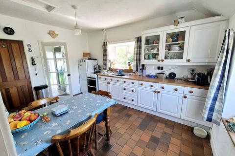 3 bedroom bungalow for sale, Pen Cob, Malltraeth, Anglesey, LL62