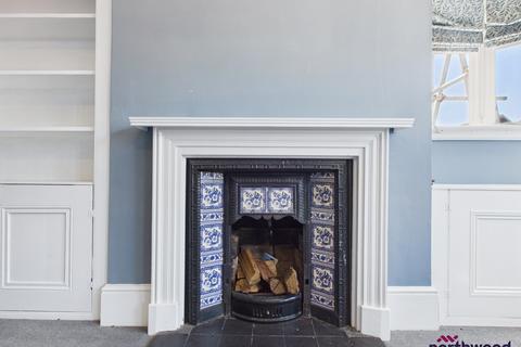 2 bedroom flat to rent, Grassington Road, Lower Meads, Eastbourne, BN20