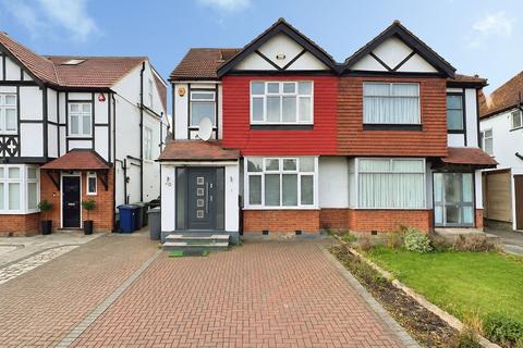 Sefton Avenue, London, NW7